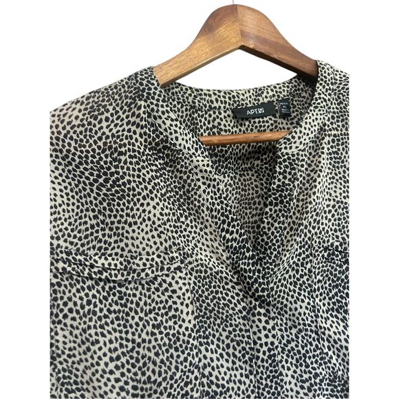 APT. 9 Womens Petite Top Animal Print 3/4 Roll Tab Sleeve Career Blouse - Picture 4 of 5